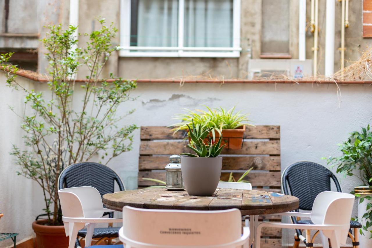 Aparteasy - Central Gracia Apartments Barcelona Luaran gambar