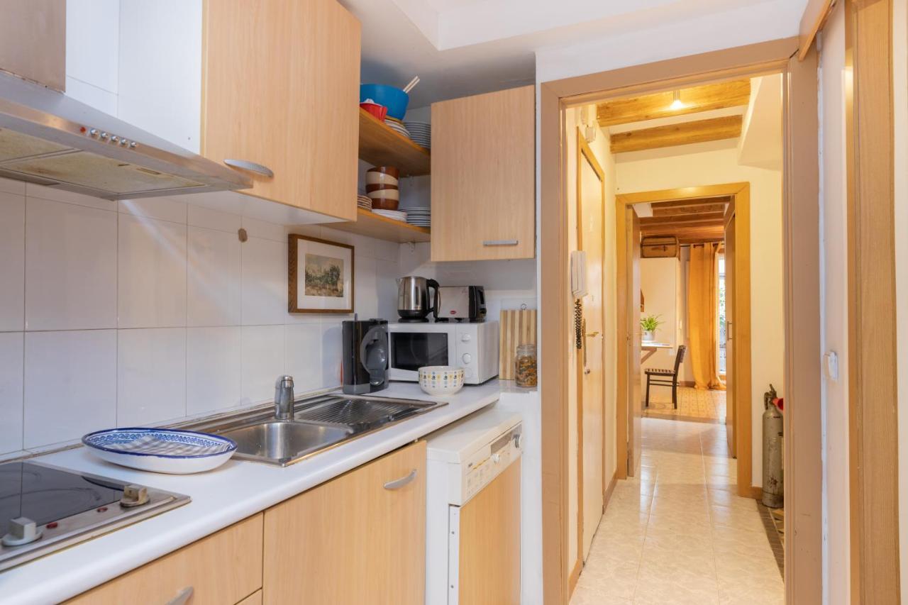 Aparteasy - Central Gracia Apartments Barcelona Luaran gambar