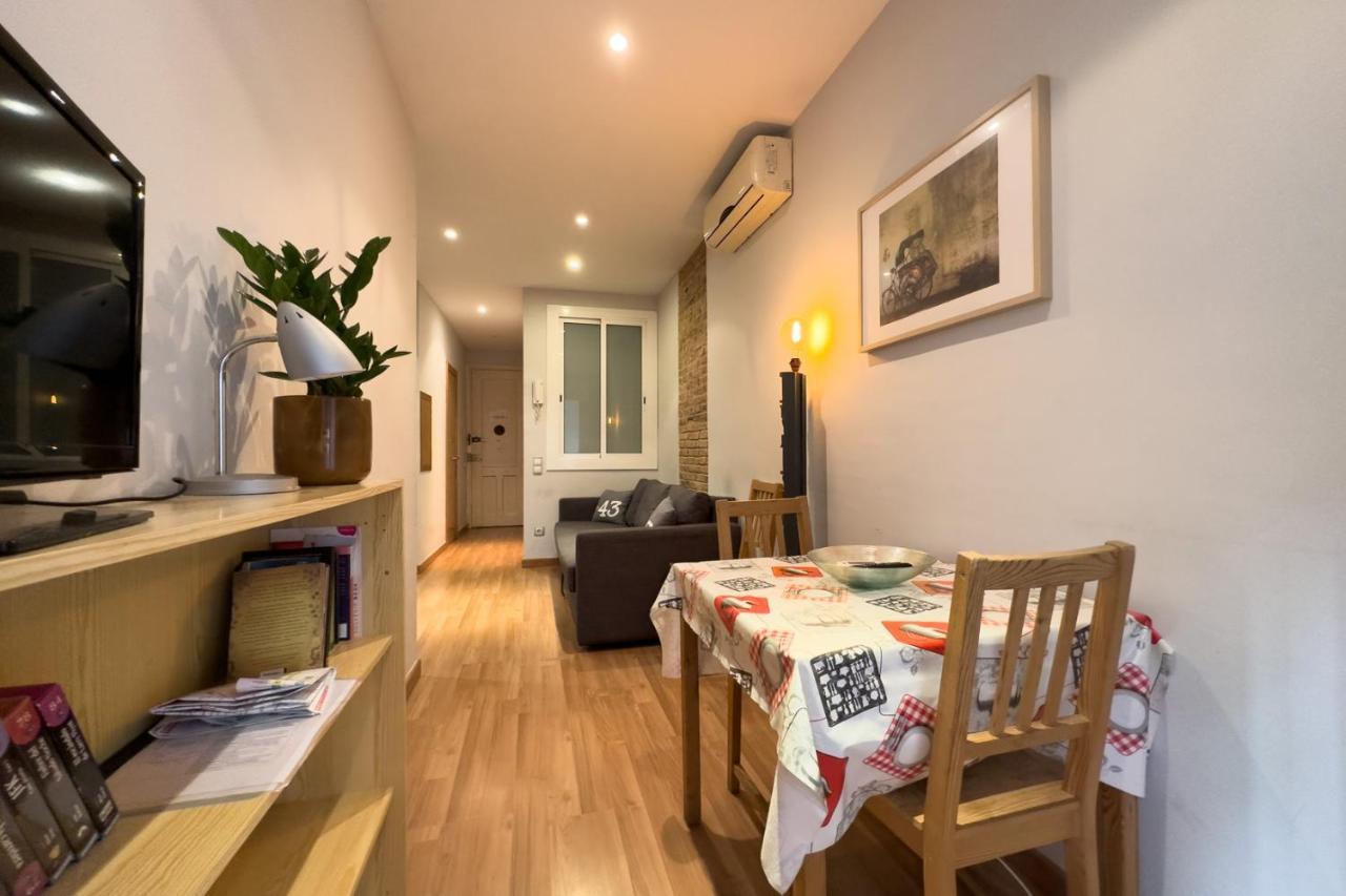 Aparteasy - Central Gracia Apartments Barcelona Luaran gambar