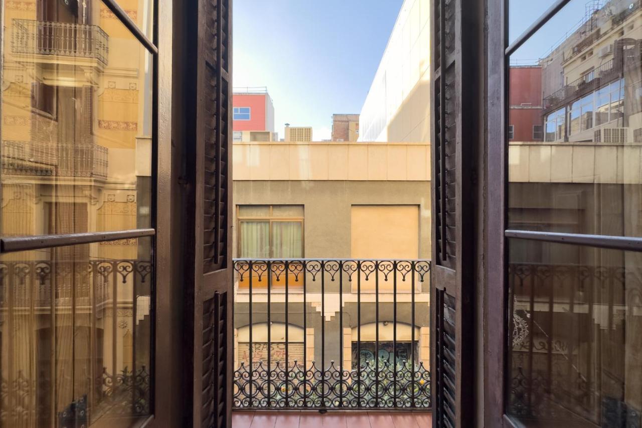 Aparteasy - Central Gracia Apartments Barcelona Luaran gambar