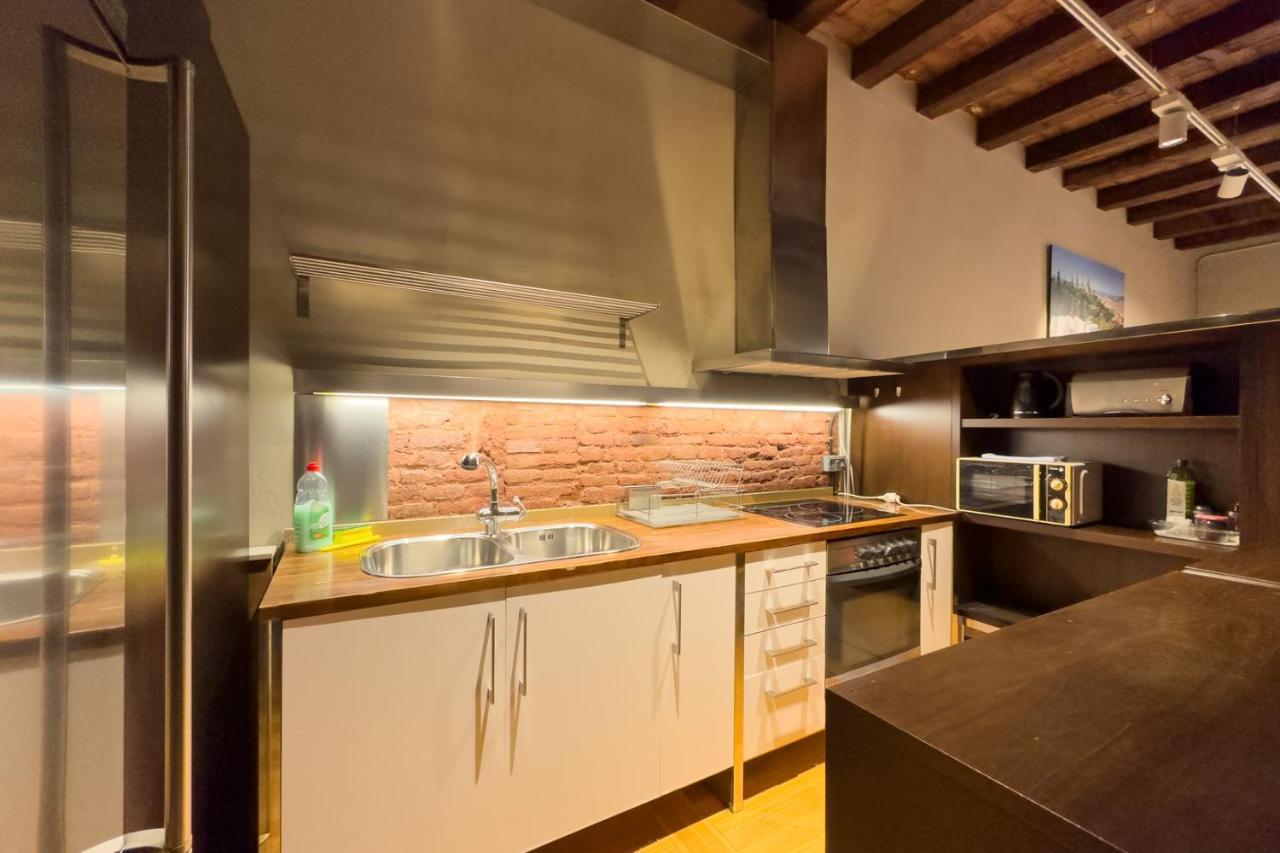 Aparteasy - Central Gracia Apartments Barcelona Luaran gambar