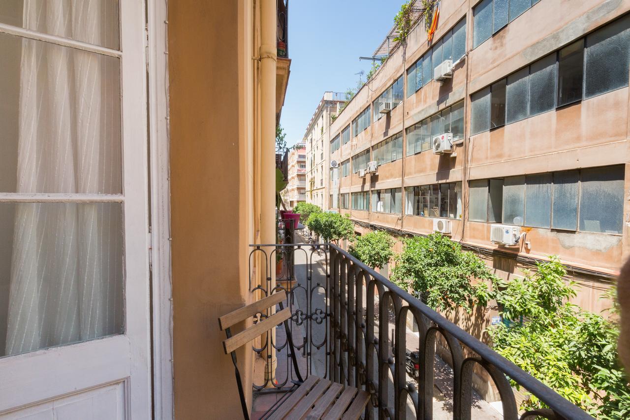 Aparteasy - Central Gracia Apartments Barcelona Luaran gambar